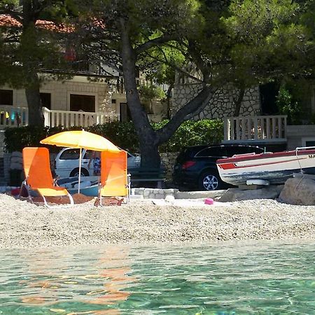 Apartments By The Sea Brela, Makarska - 11821 المظهر الخارجي الصورة